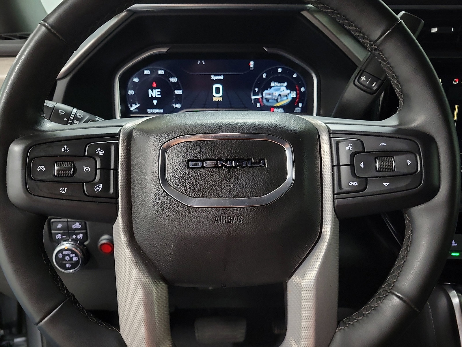 Used 2024 GMC Sierra 2500 Denali w/ Denali Reserve Package image 20