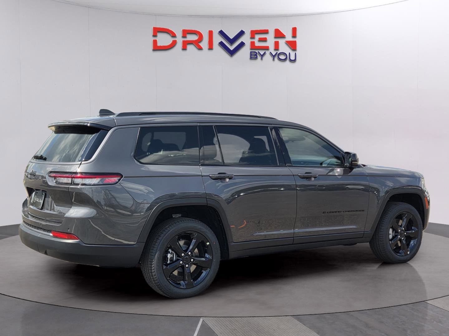 New 2026 Jeep Grand Cherokee L Limited image 5