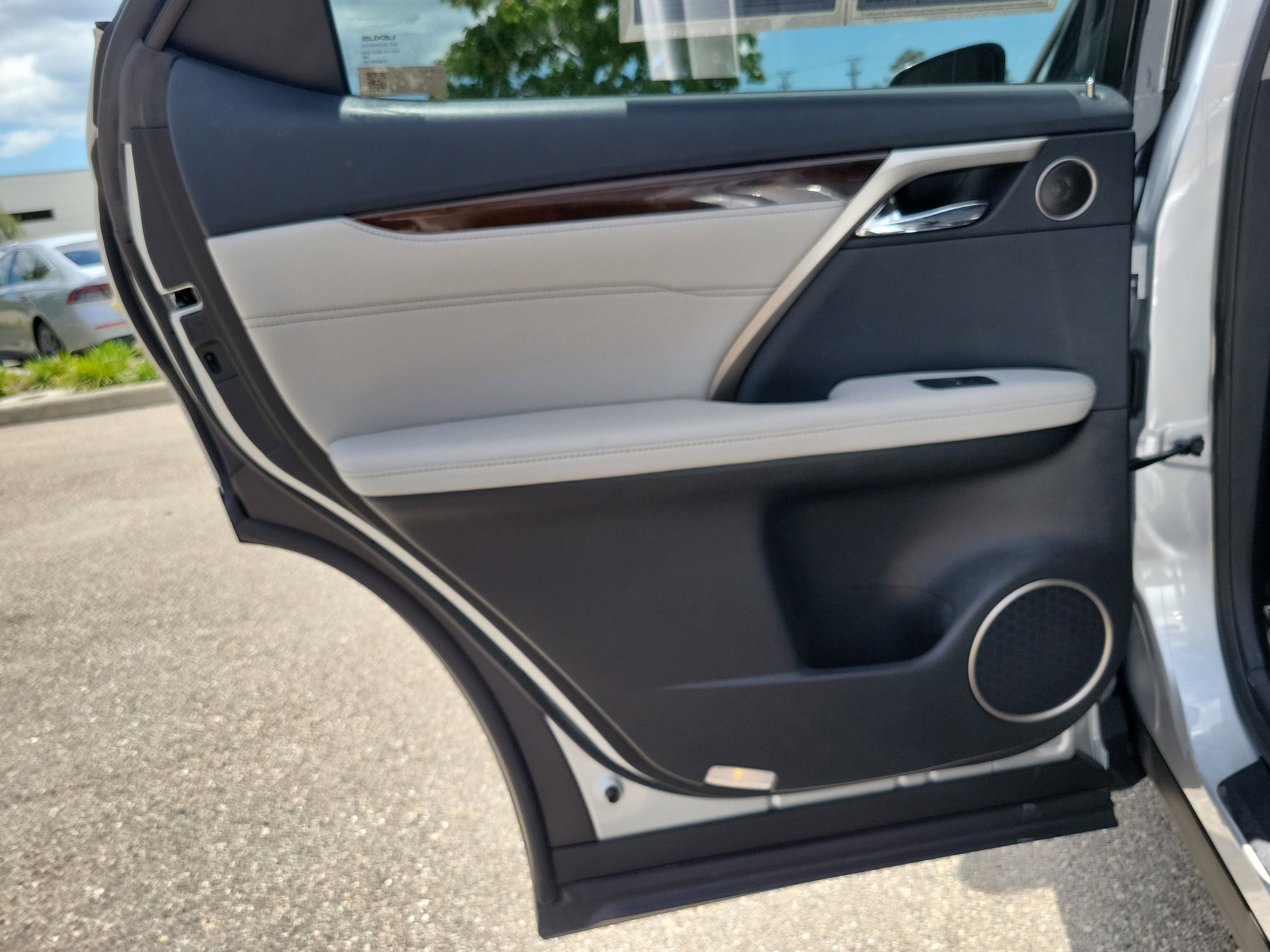 Used 2017 Lexus RX 350 FWD w/ Premium Package image 13