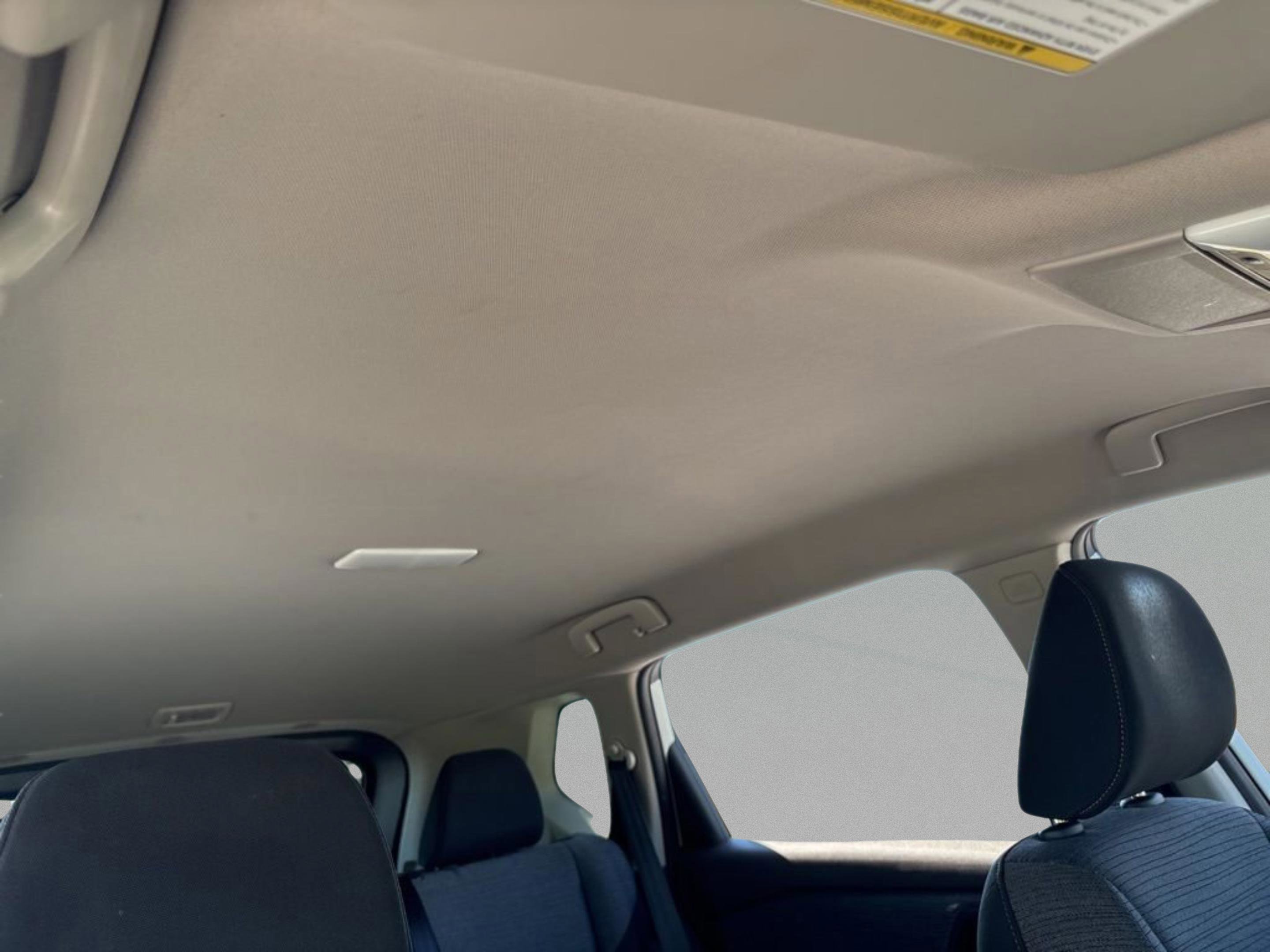 Used 2021 Nissan Rogue S image 11