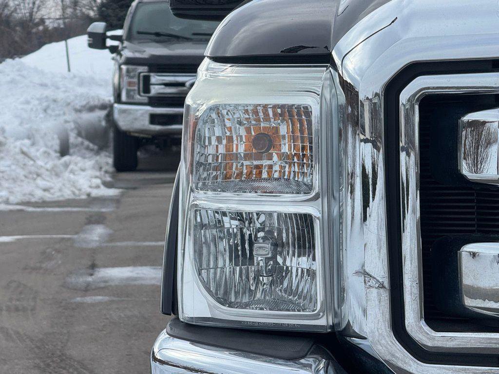 Used 2016 Ford F350 Lariat w/ Lariat Ultimate Package image 6