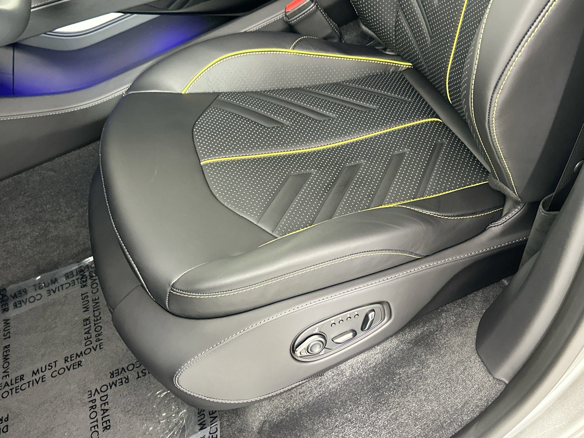 New 2026 Aston Martin DBX 707 AWD/4WD image 17