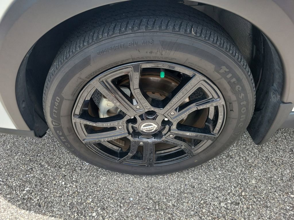 Used 2021 Nissan Kicks SR w/ SR Premium Package FWD image 7