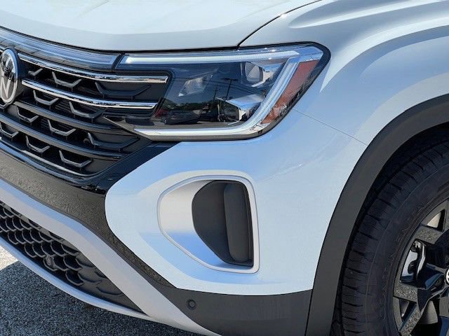 New 2026 Volkswagen Atlas Peak Edition image 11