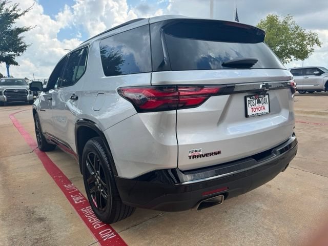 Used 2022 Chevrolet Traverse Premier w/ Redline Edition AWD/4WD image 6