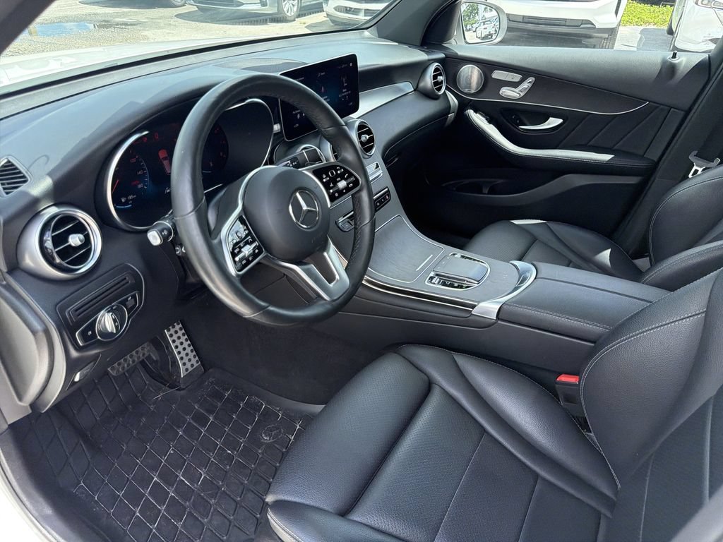 Used 2021 Mercedes-Benz GLC 300 4MATIC image 19