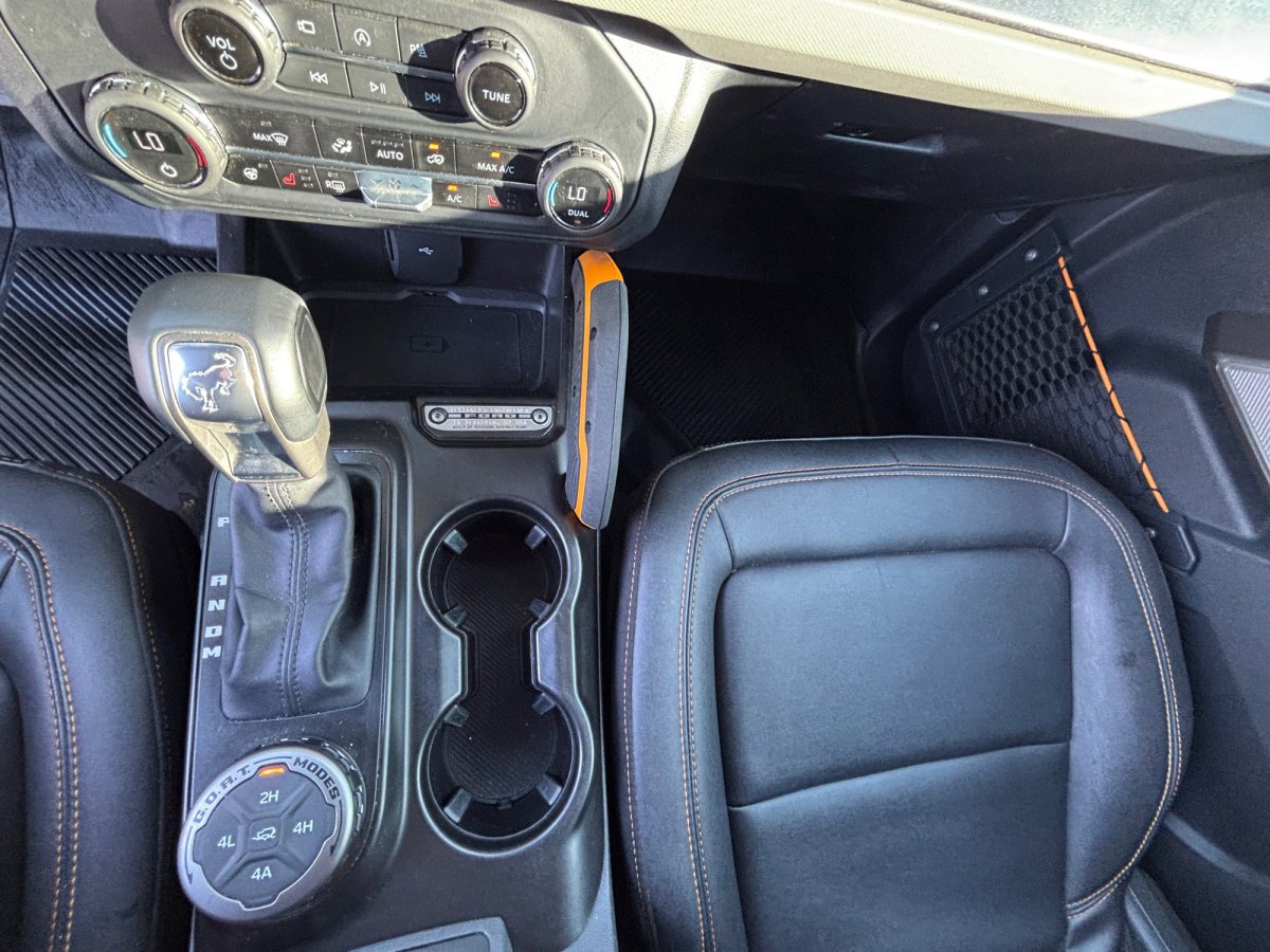 Used 2023 Ford Bronco Badlands image 6