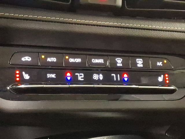 Used 2023 Buick Envision Preferred AWD/4WD image 17