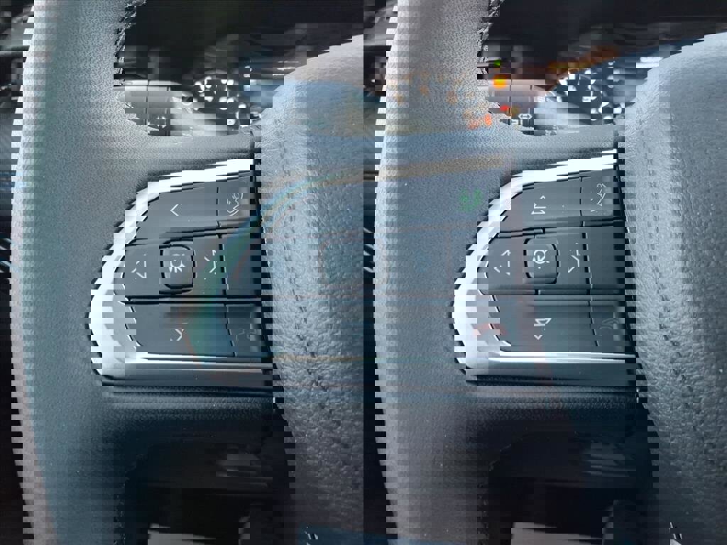 New 2026 Jeep Compass Latitude image 23