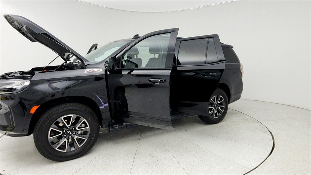 Certified 2023 Chevrolet Tahoe Z71 w/ Luxury Package image 11