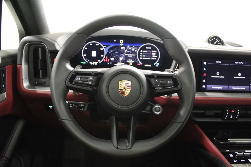 Certified 2025 Porsche Cayenne Coupe image 24