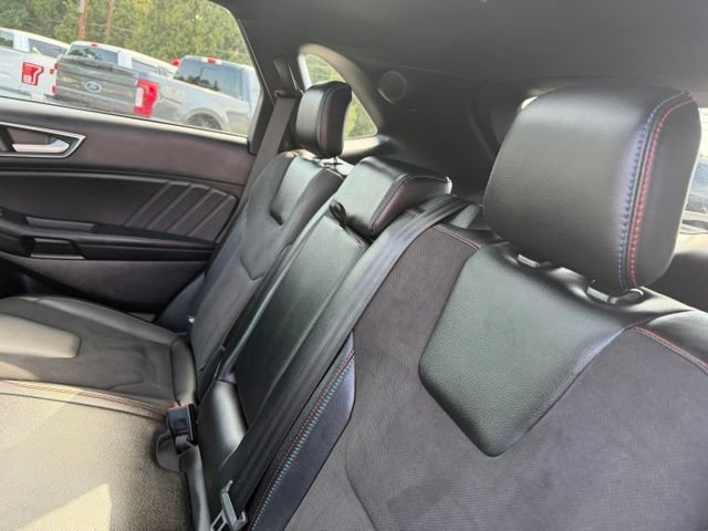Used 2023 Ford Edge ST w/ Equipment Group 401A AWD/4WD image 38