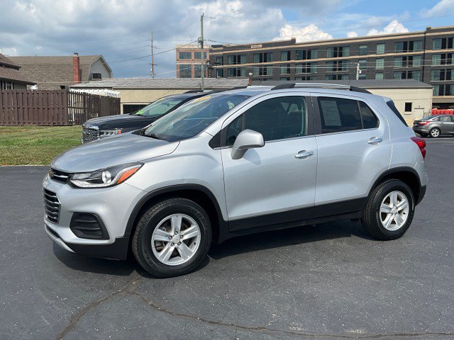 Used 2020 Chevrolet Trax LT w/ LT Convenience Package AWD/4WD image 28