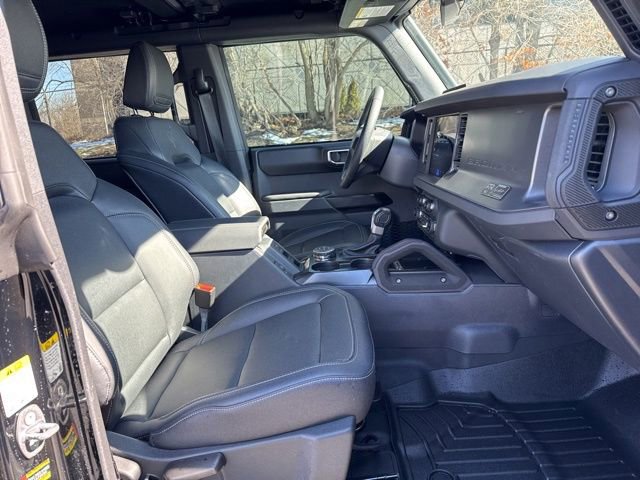 Used 2025 Ford Bronco Badlands image 28