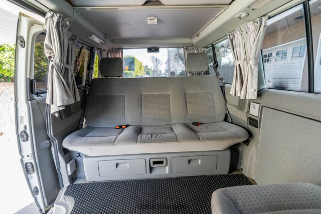 Used 2003 Volkswagen Eurovan MV FWD image 48