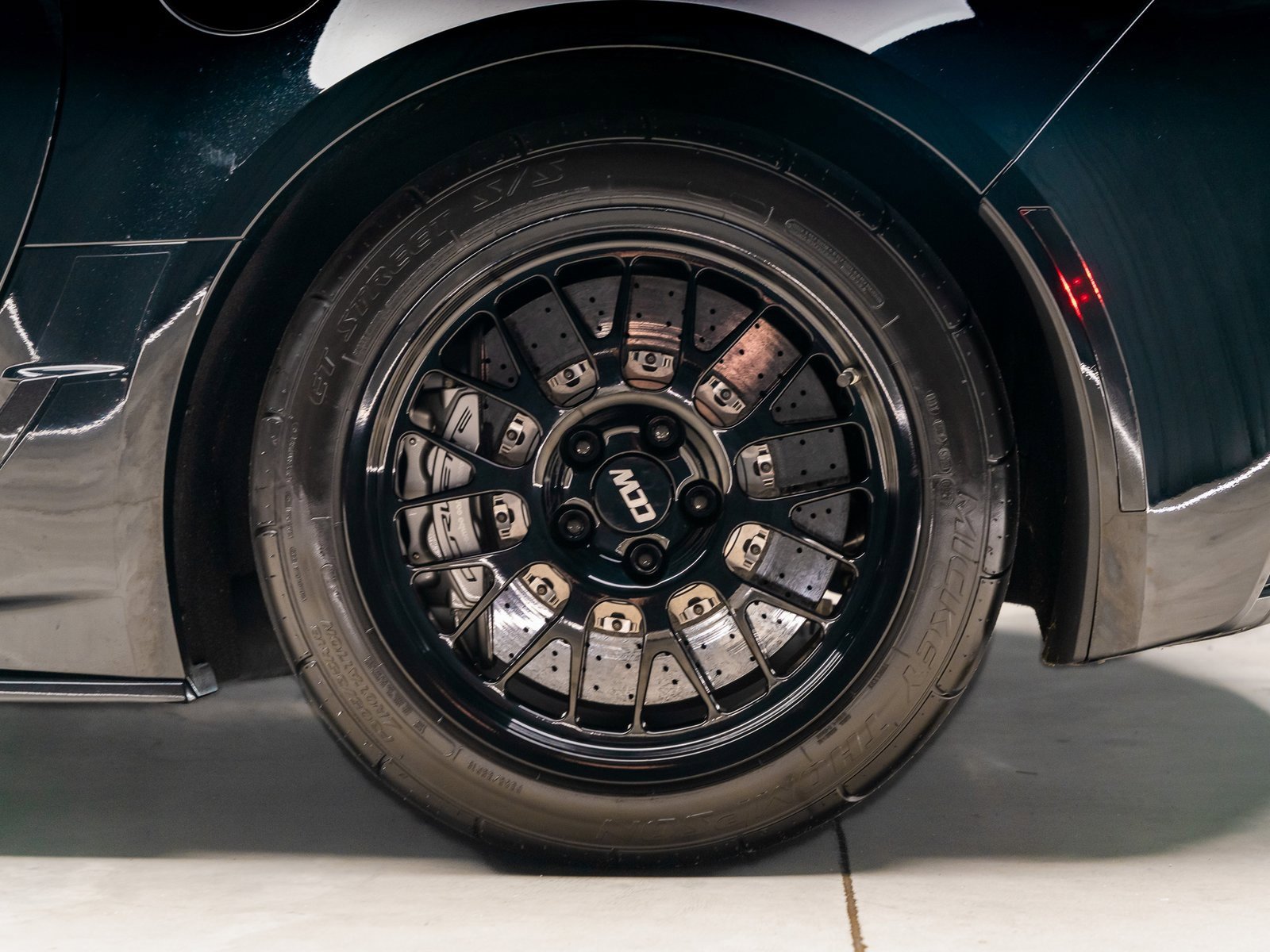 Used 2016 Chevrolet Corvette Z06 w/ 3LZ Preferred Equipment Group image 32