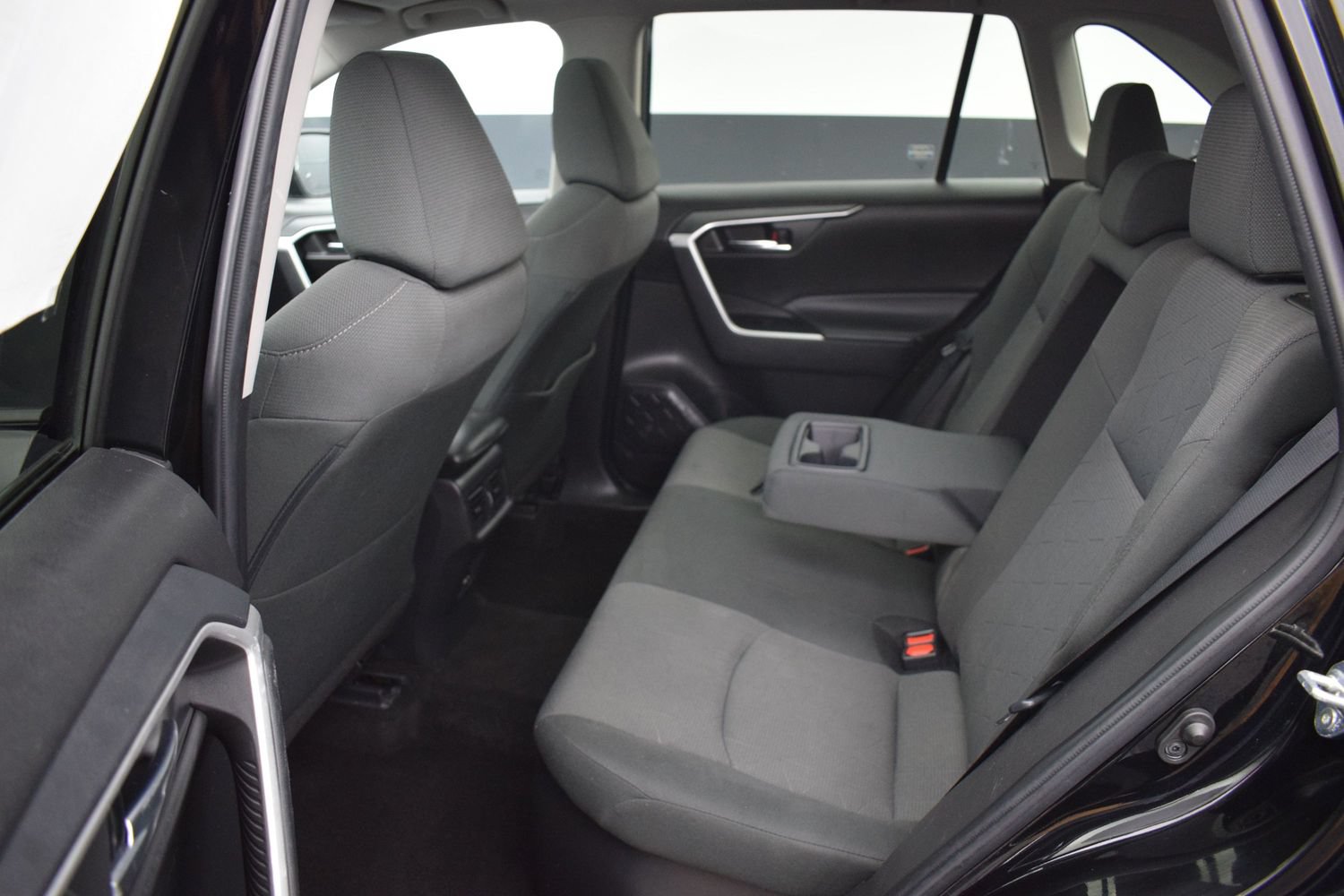 Used 2022 Toyota RAV4 XLE w/ Convenience Package AWD/4WD image 13