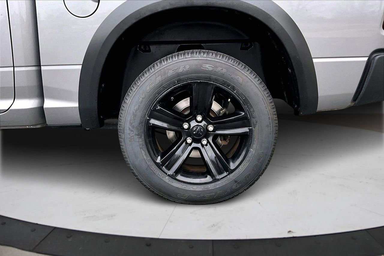 Used 2024 RAM 1500 Classic Warlock image 32