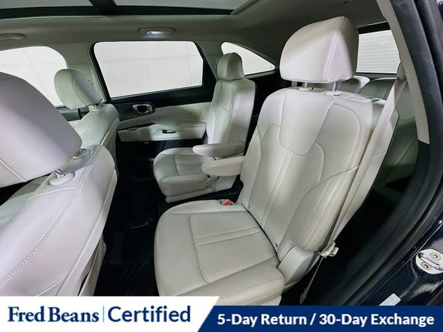 Used 2022 Kia Sorento SX Prestige w/ Panoramic Sunroof Package image 28