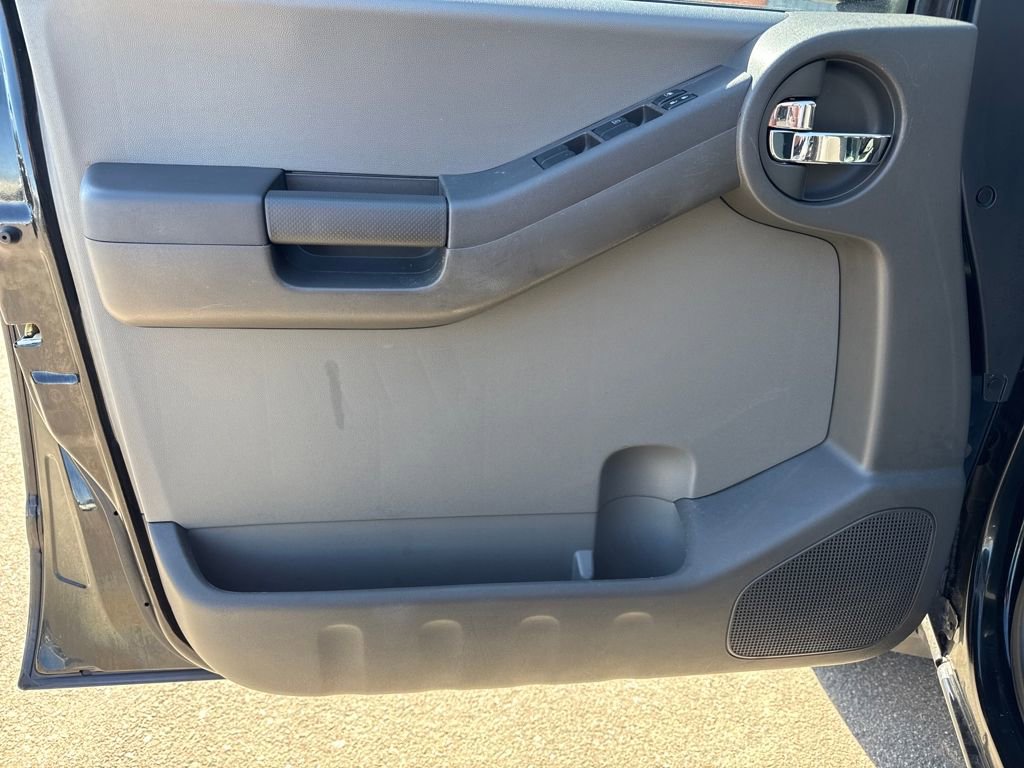 Used 2013 Nissan Xterra S image 10