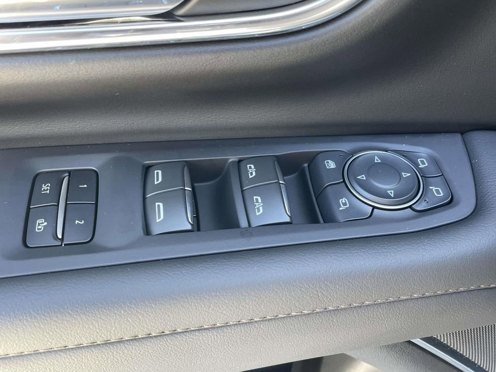 Used 2024 Chevrolet Suburban High Country w/ Premium Package AWD/4WD image 19