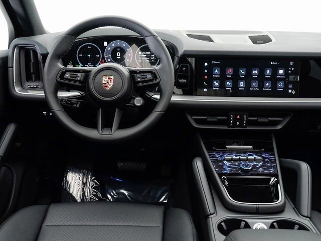 Certified 2025 Porsche Cayenne image 18