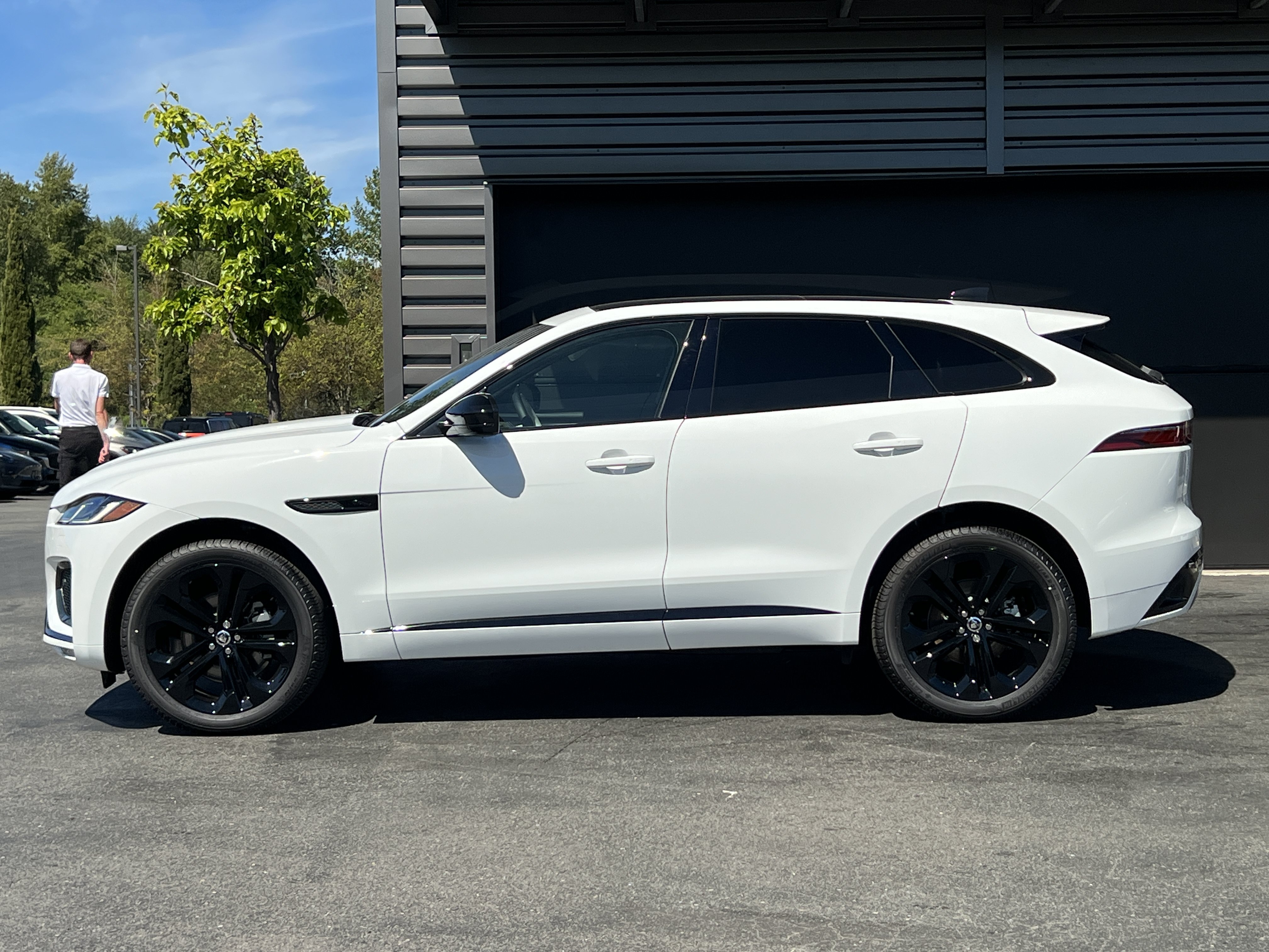 New 2025 Jaguar F-PACE R-Dynamic S AWD/4WD image 5