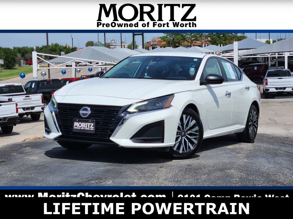 Used 2025 Nissan Altima 2.5 SV FWD image 1