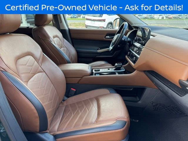 Used 2023 Nissan Pathfinder Platinum AWD/4WD image 19