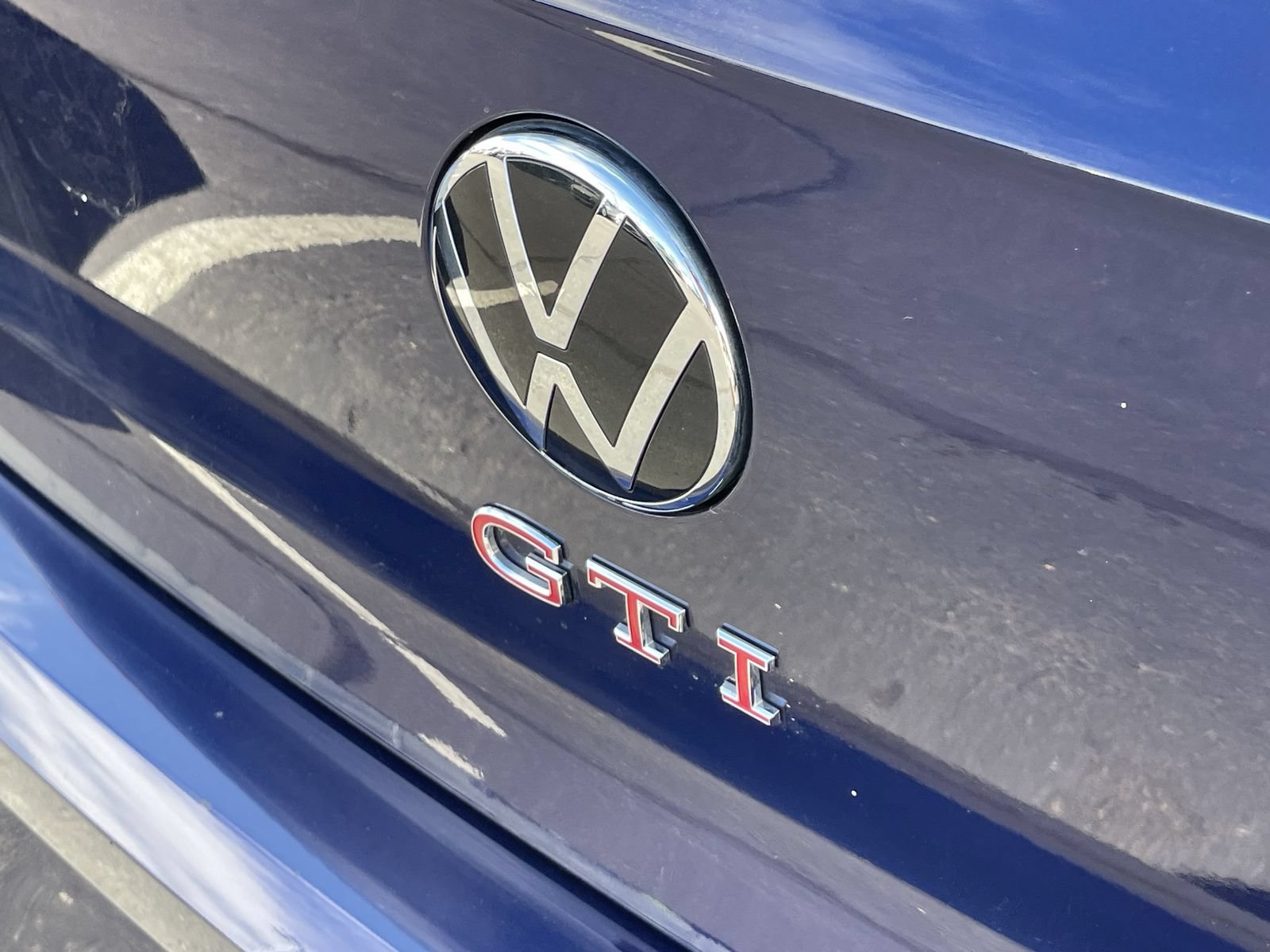 Used 2023 Volkswagen GTI SE FWD image 9