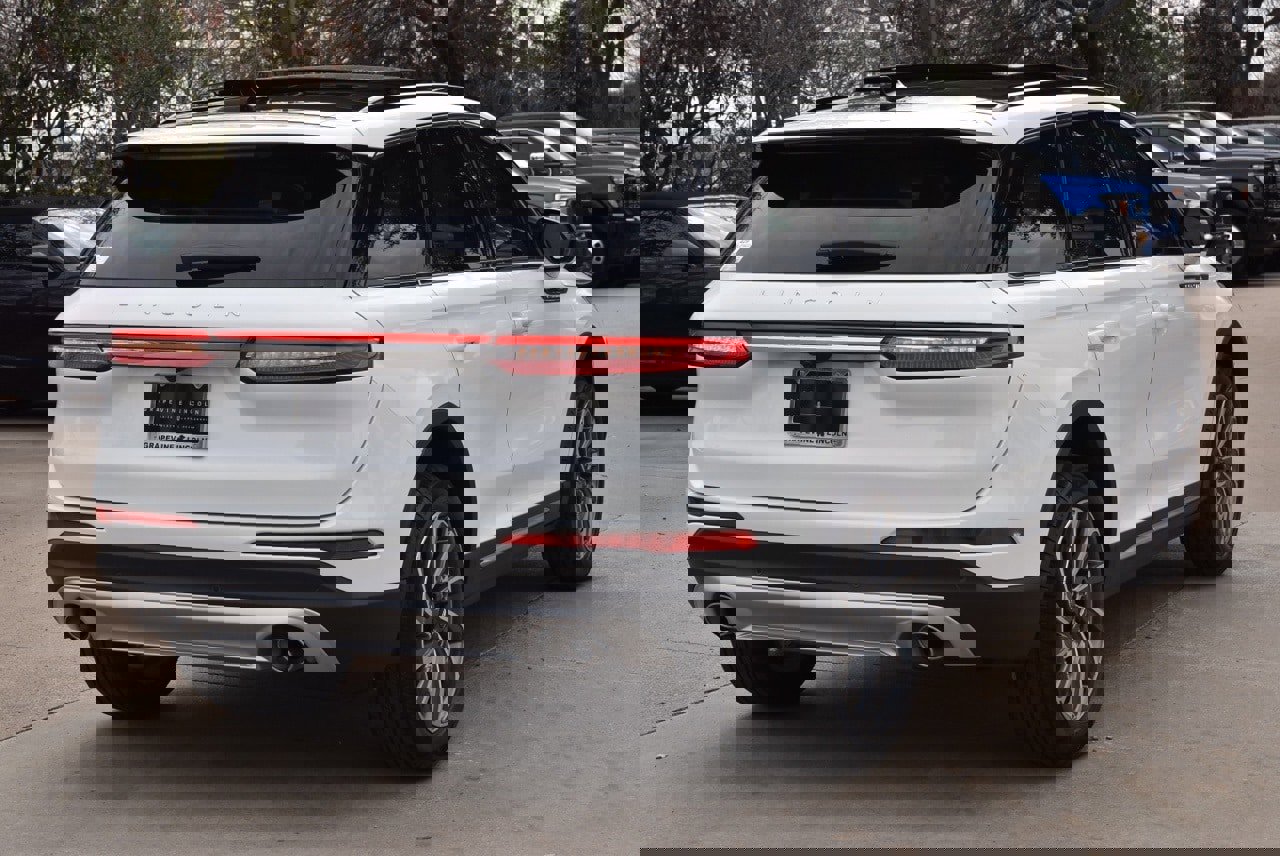 Certified 2025 Lincoln Corsair Reserve image 8