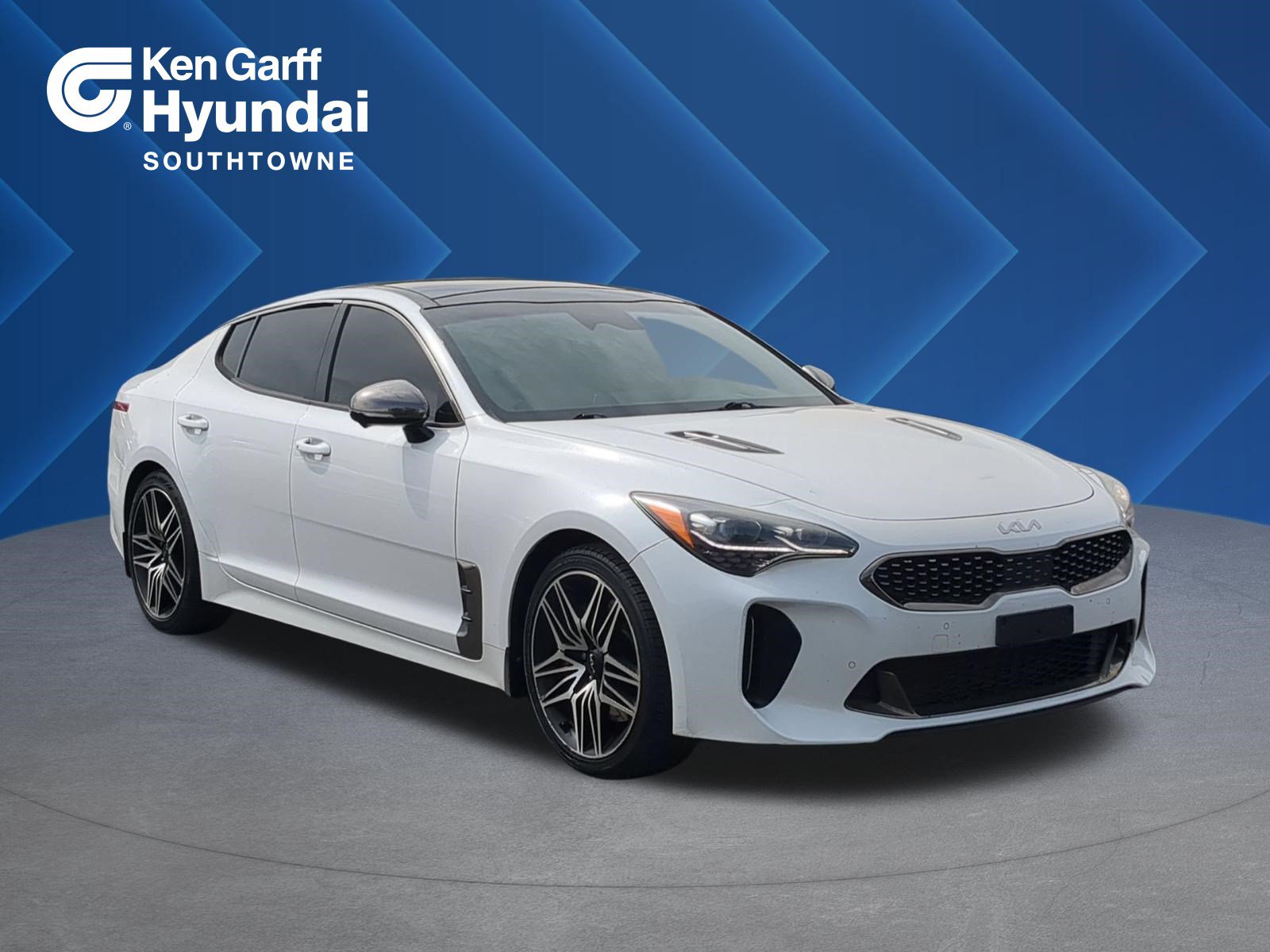 Used 2022 Kia Stinger GT2