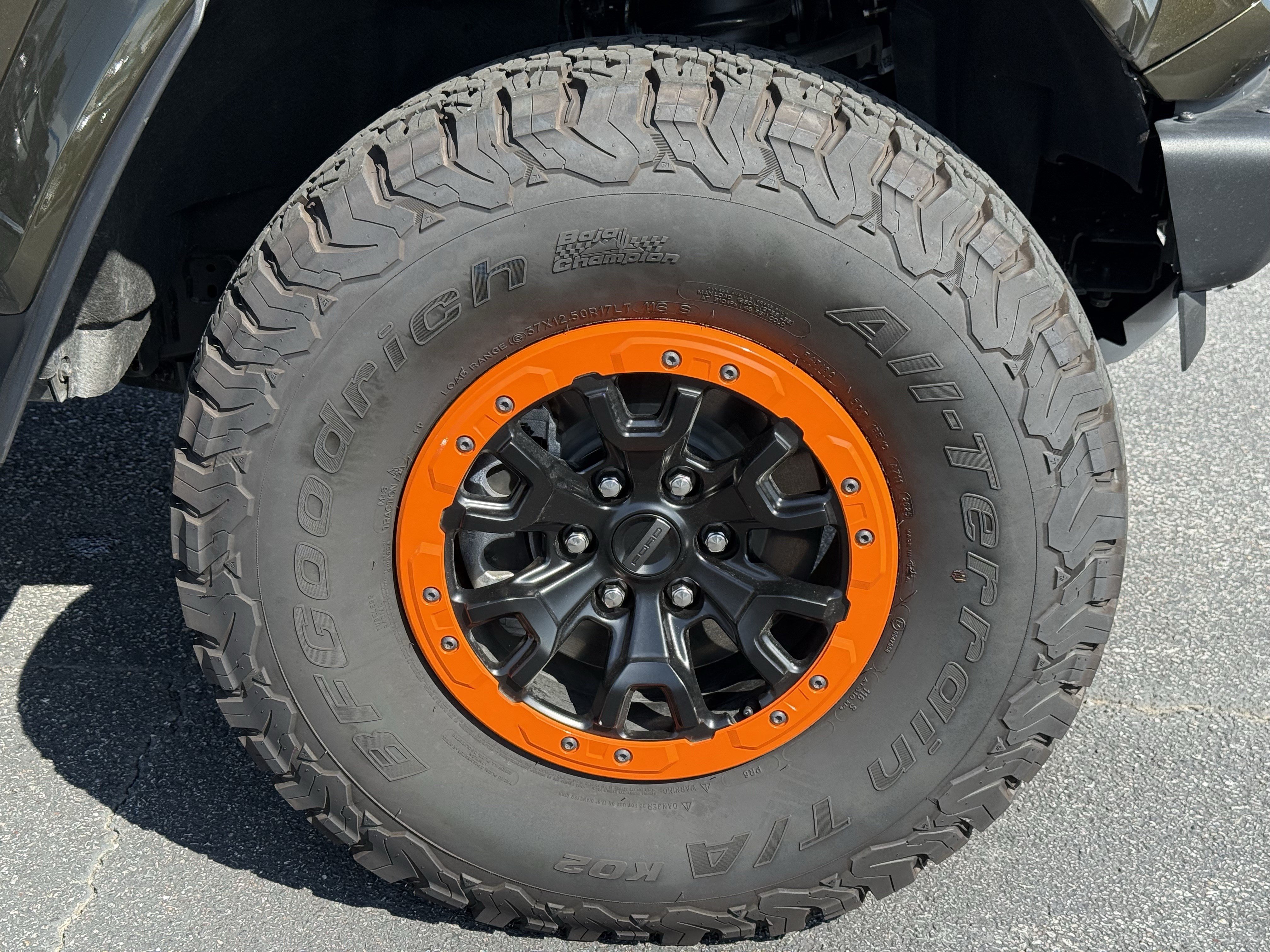 Used 2025 Ford Bronco Raptor AWD/4WD image 13
