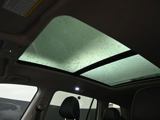 New 2026 Volkswagen Atlas SE image 2