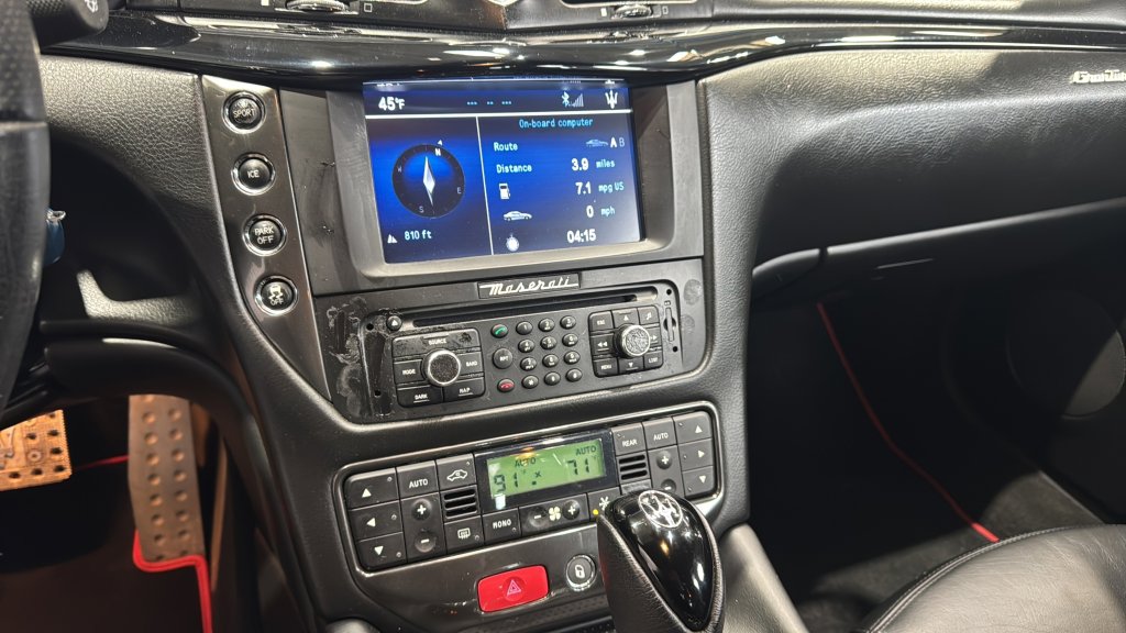 Used 2013 Maserati GranTurismo Sport RWD image 21