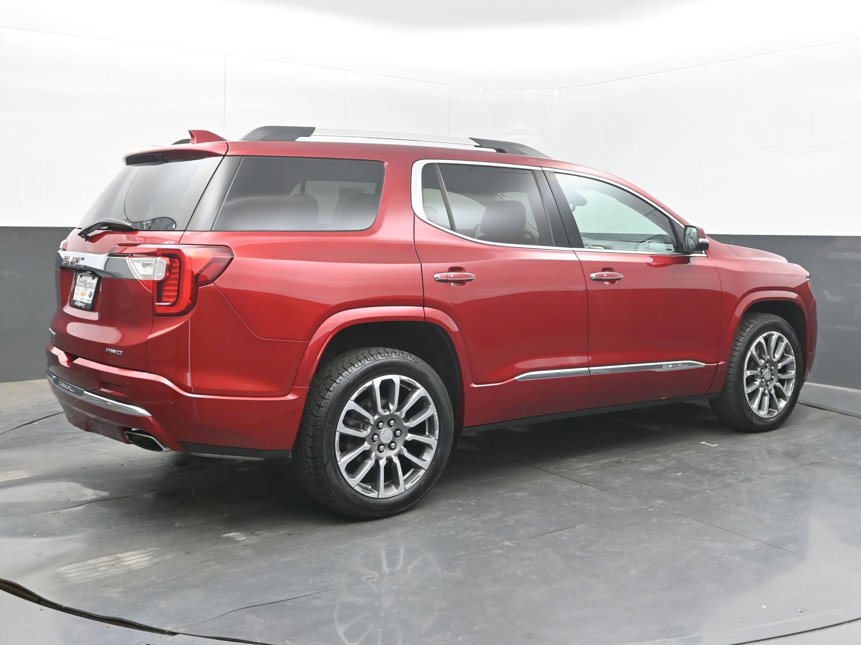 Used 2022 GMC Acadia Denali w/ Denali Ultimate Package AWD/4WD image 7