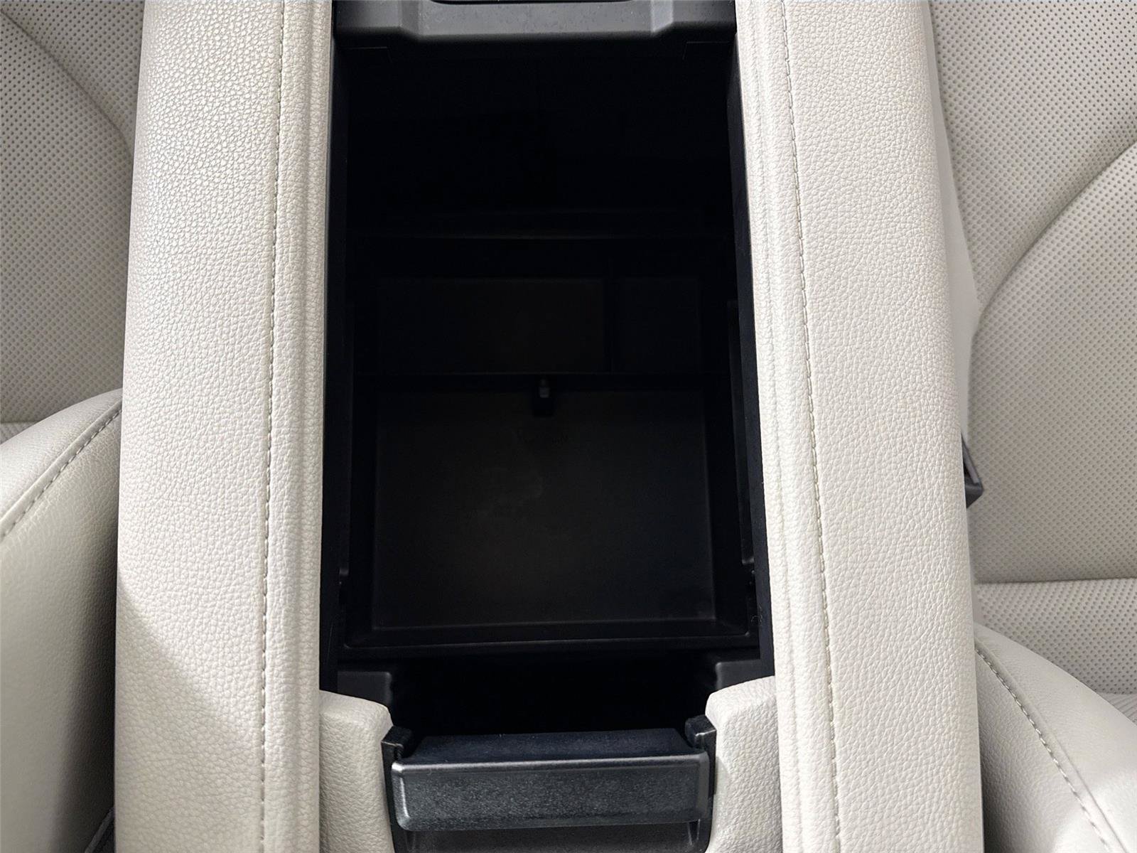 Certified 2024 Toyota Grand Highlander AWD image 35
