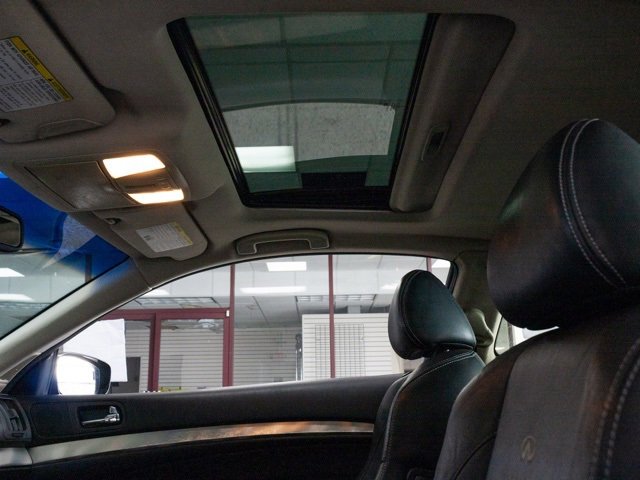 Used 2013 INFINITI G37 Journey w/ Premium Pkg image 17