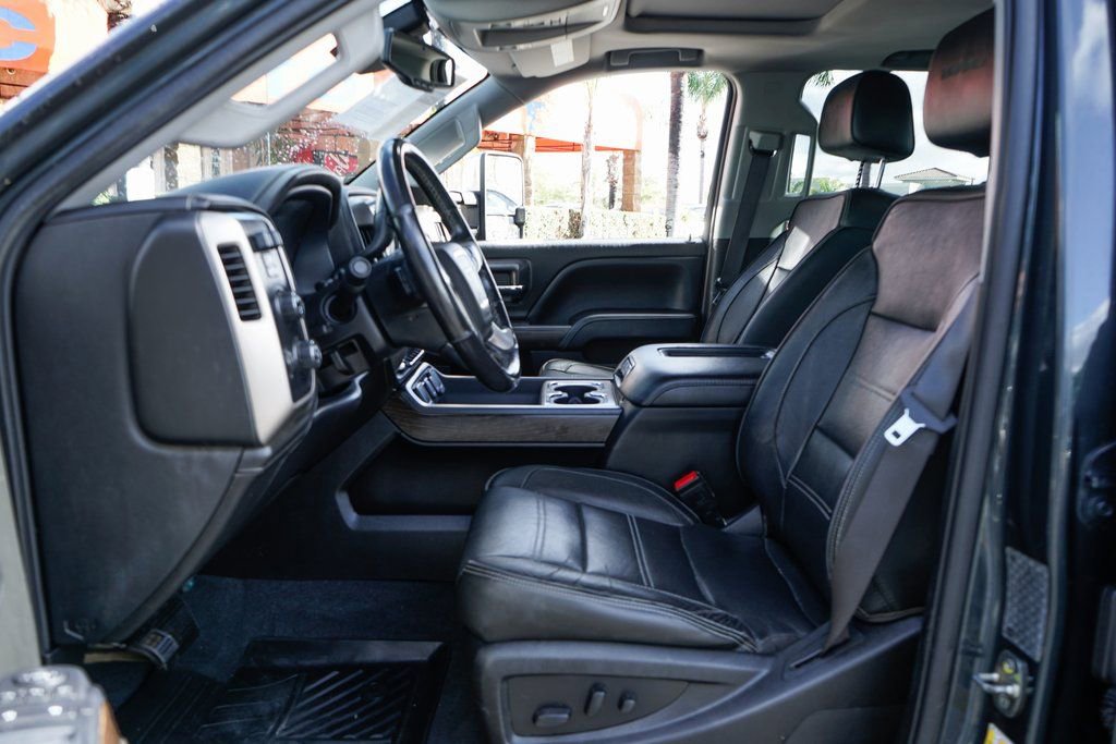 Used 2019 GMC Sierra 3500 Denali w/ Duramax Plus Package image 19