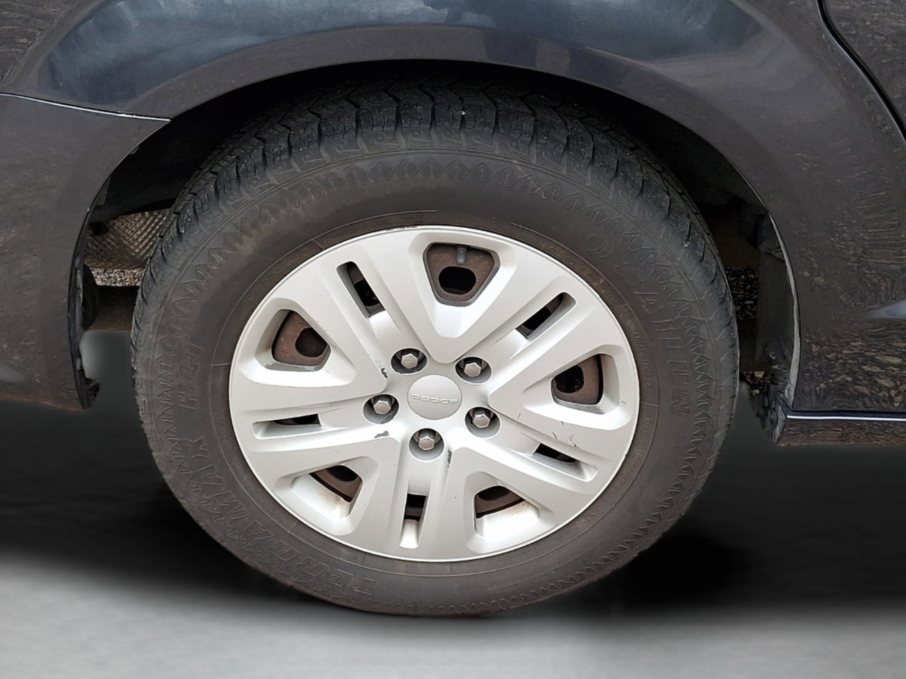 Used 2014 Dodge Grand Caravan SE w/ Quick Order Package 29E SE FWD image 8