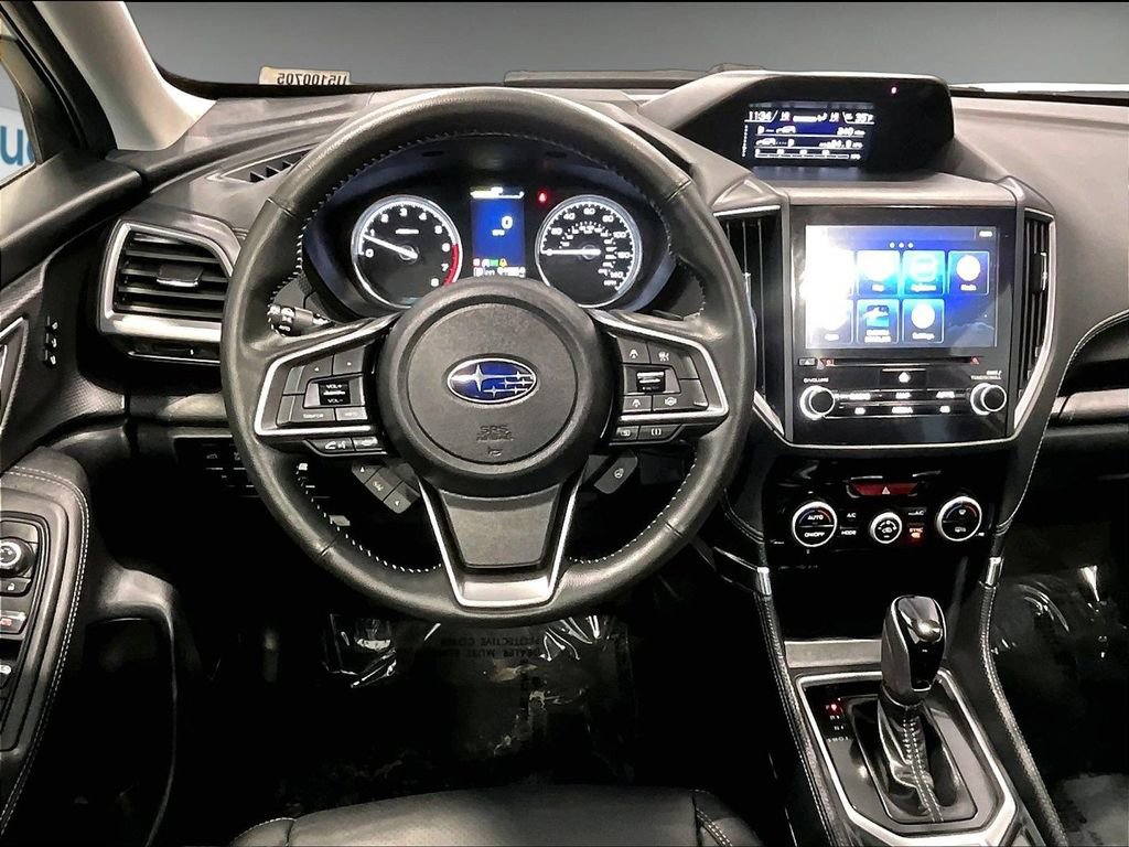 Used 2023 Subaru Forester Touring image 17