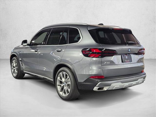 Used 2026 BMW X5 xDrive50e w/ Parking Assistance Package image 8