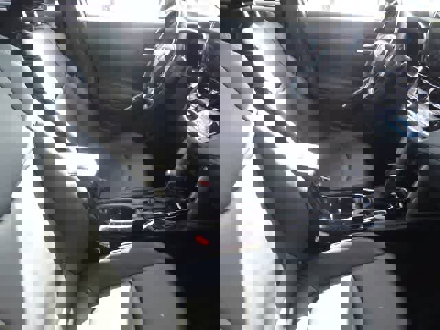 Used 2023 Toyota Corolla Cross XLE image 11