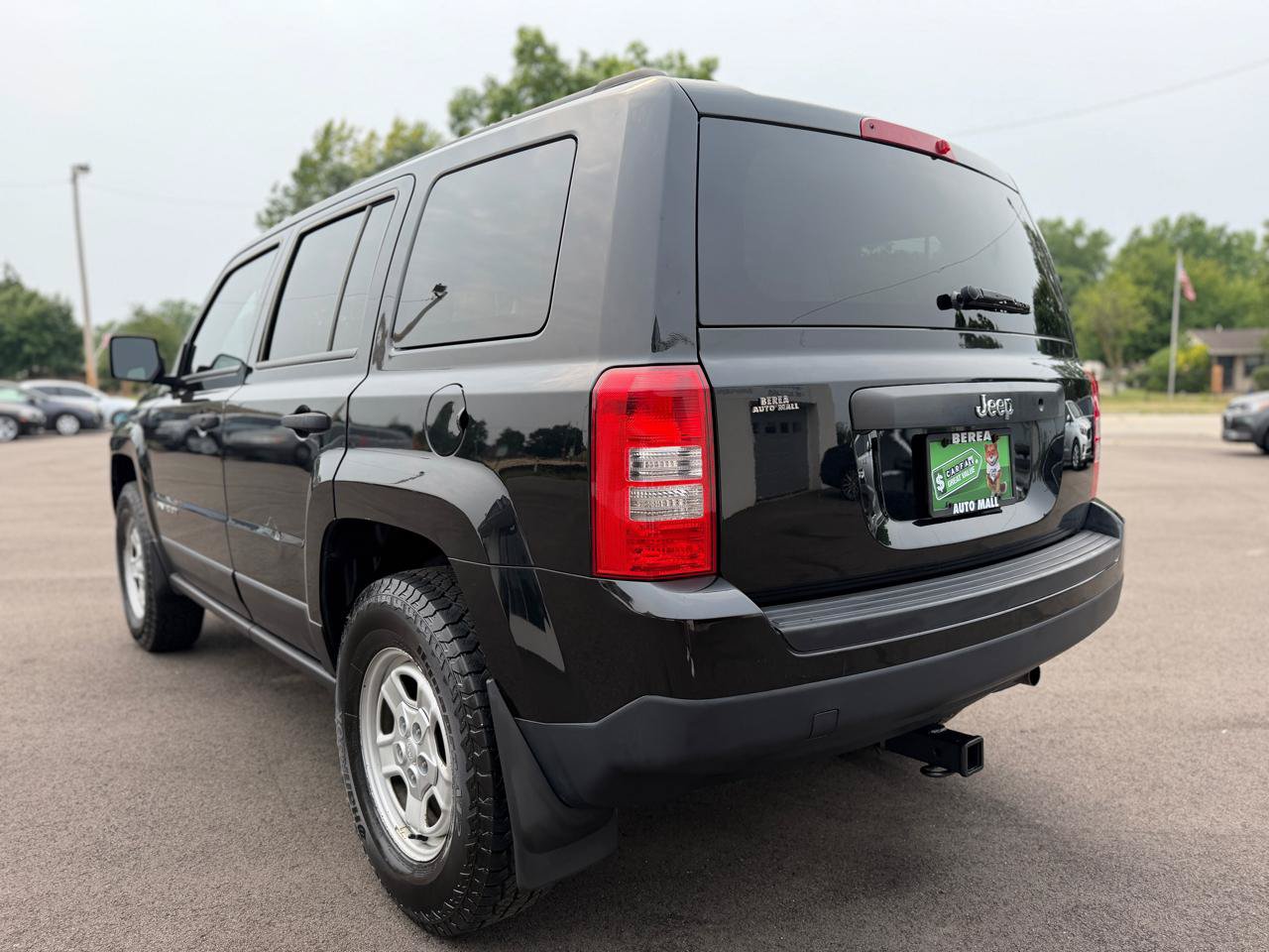 Used 2016 Jeep Patriot Sport FWD image 12