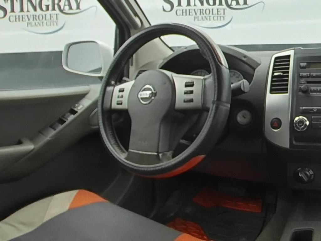 Used 2012 Nissan Frontier PRO-4X AWD/4WD image 16