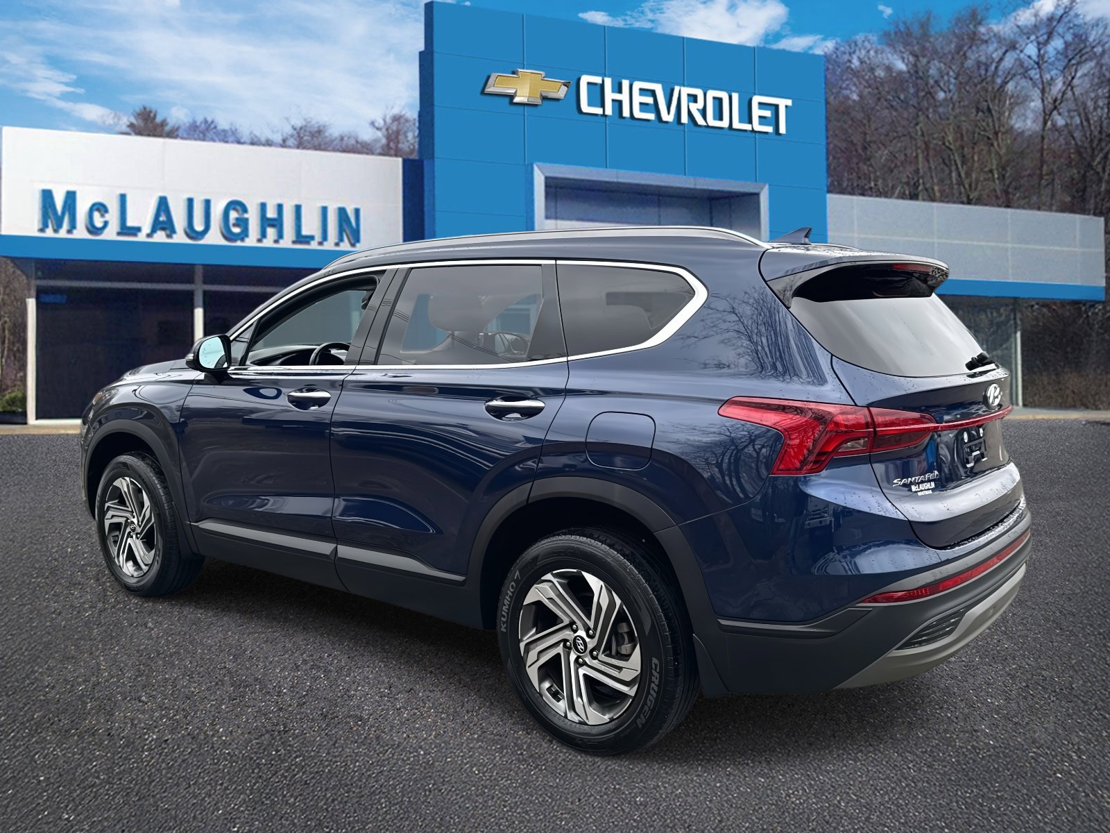 Used 2023 Hyundai Santa Fe SEL w/ Cargo Package image 2