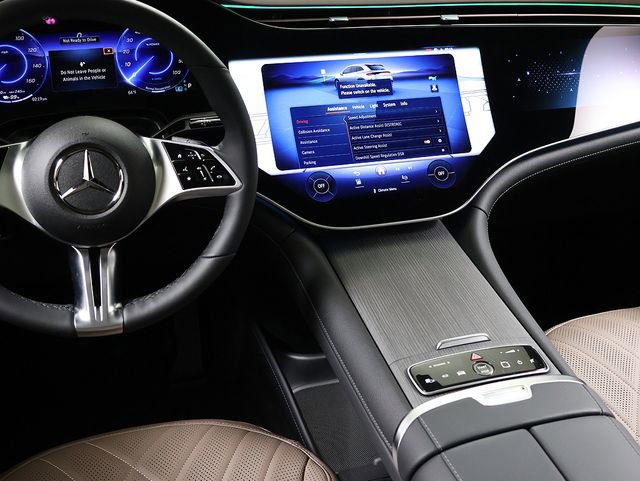 New 2026 Mercedes-Benz EQE 320 4MATIC SUV image 15
