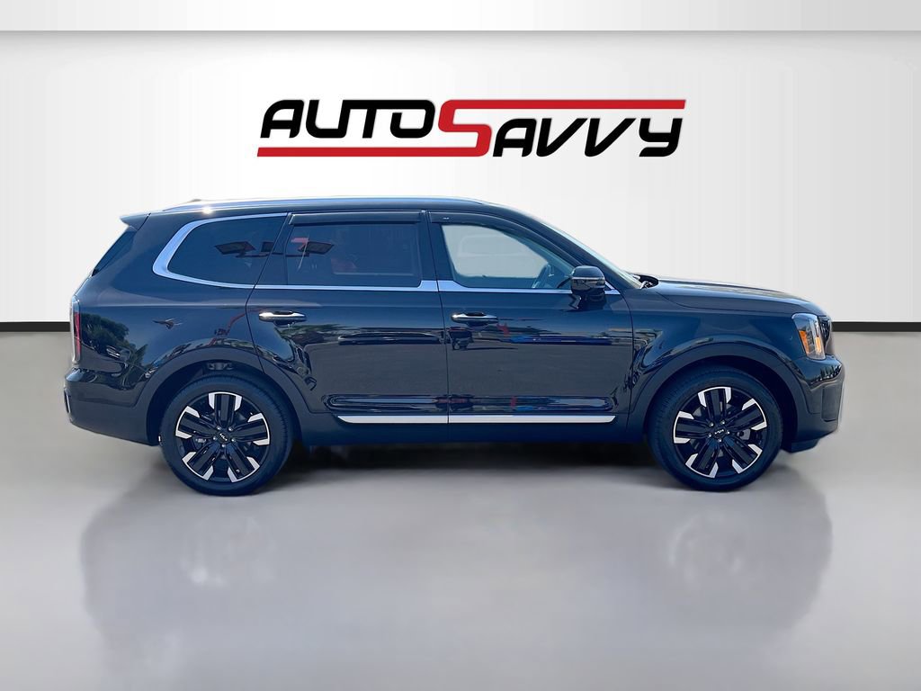 Used 2024 Kia Telluride SX w/ Towing Package image 8