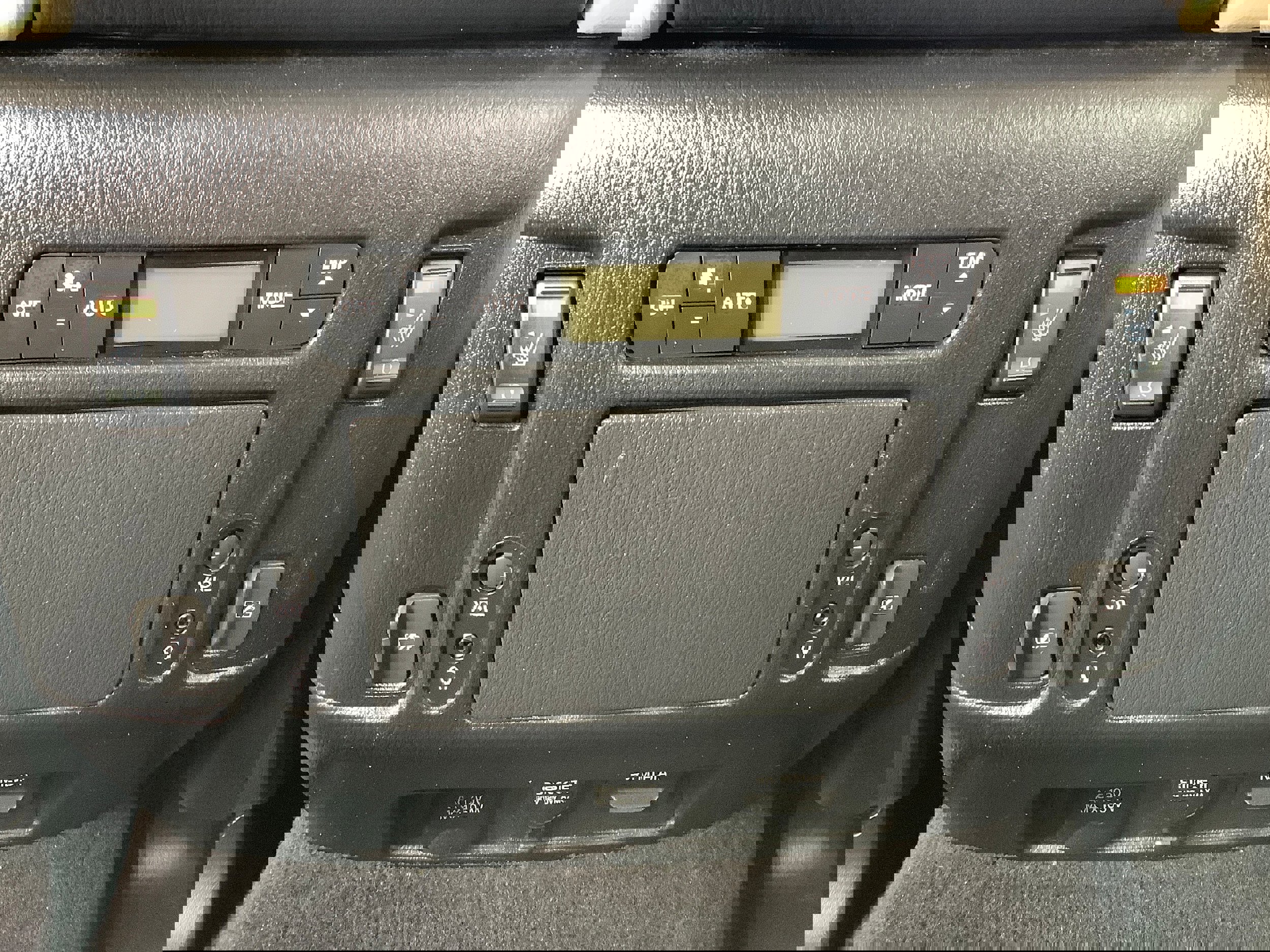 Used 2019 Nissan Armada Platinum w/ Cargo Package image 26