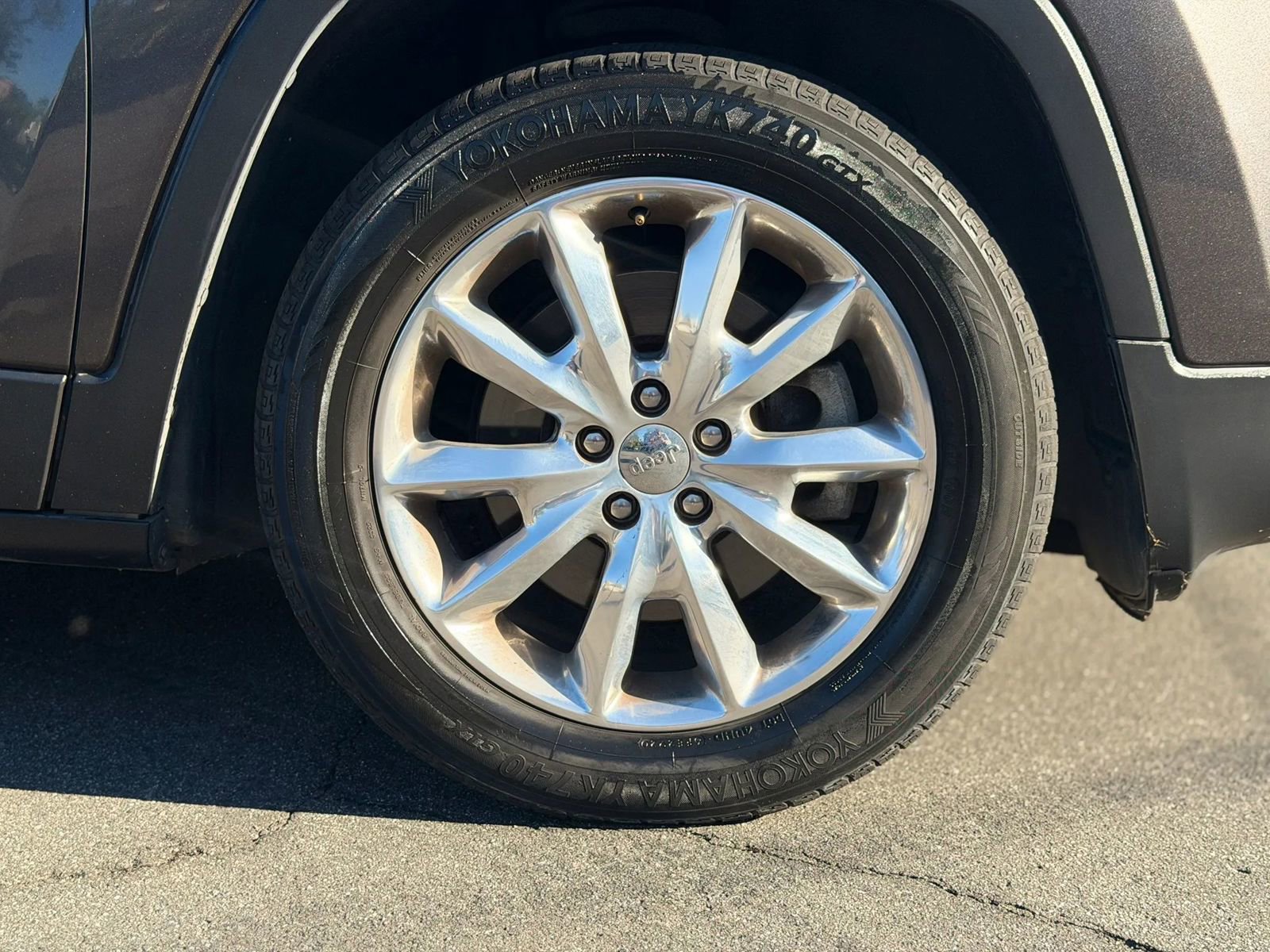 Used 2014 Jeep Cherokee Limited w/ Luxury Group image 20